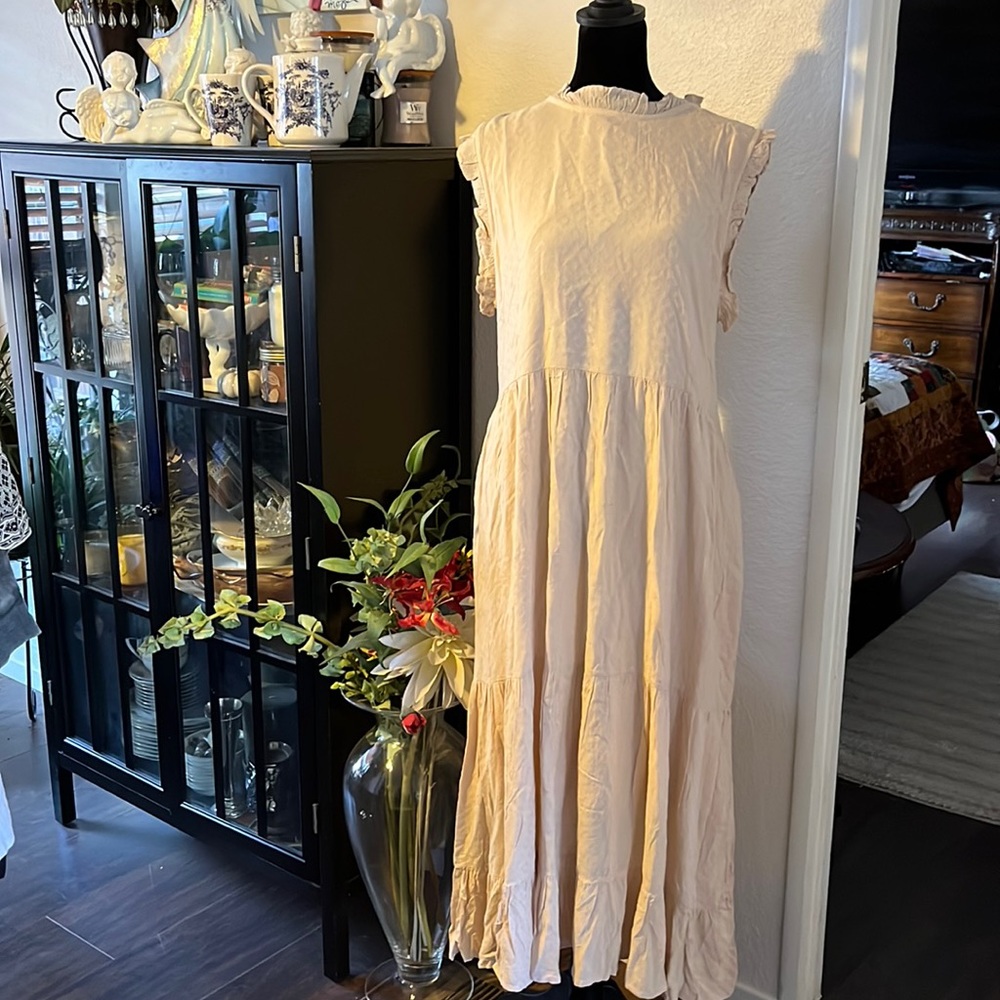 Ruffle dress size large fully lined  pesent/Hippie Dress new